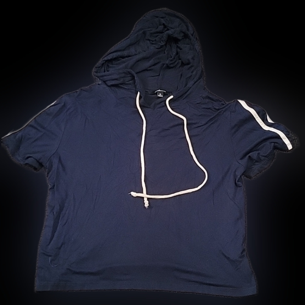 Junior’s Navy Short-Sleeve Hooded Top with Contrast Drawcord